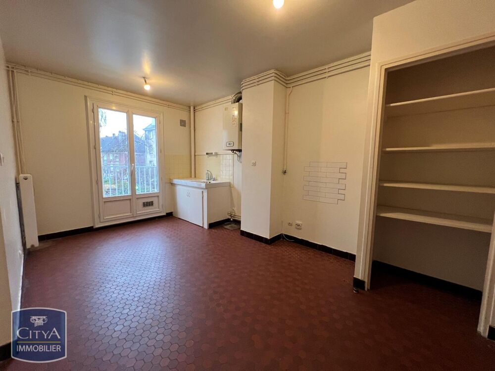 À LOUER : Appartement T1 situé à Beauvais, dans un quart....