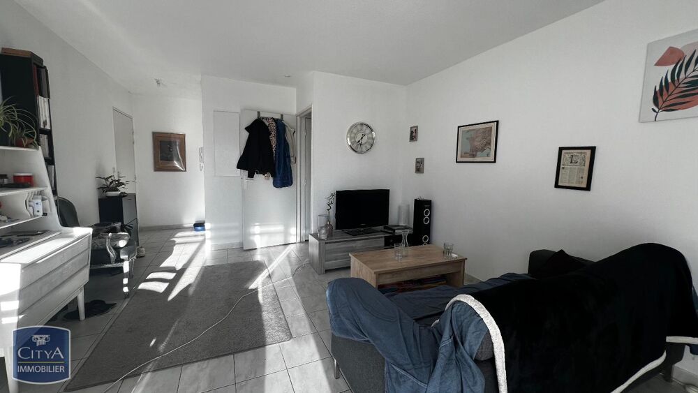 location Appartement - 3 pièce(s) - 55 m² Montfavet (84140)