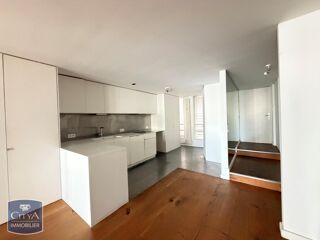  Appartement à louer 4 pièces 124 m²