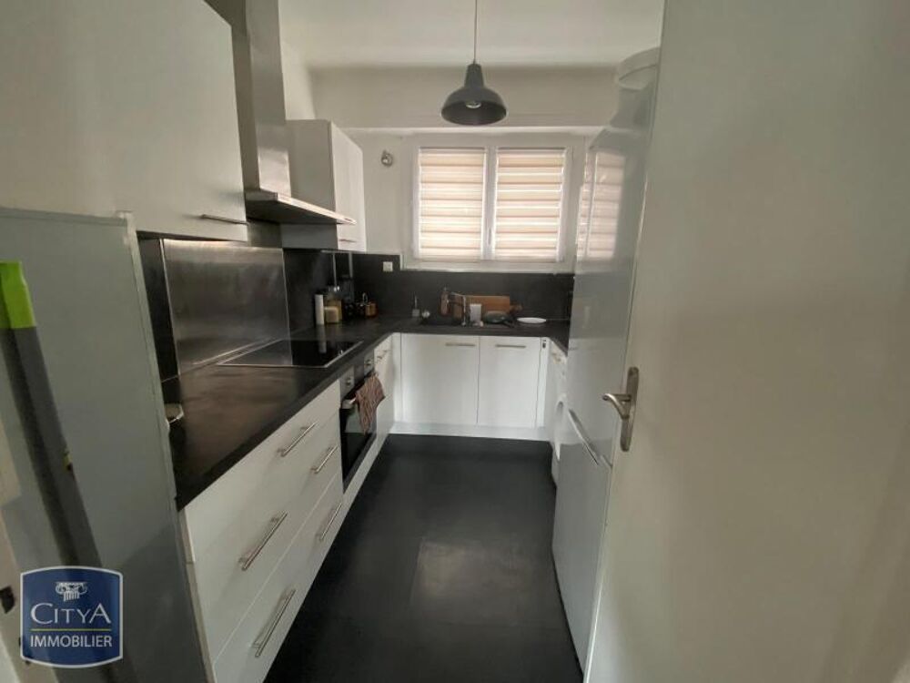 À LOUER : BEL APPARTEMENT T3 MEUBLE AVEC GARAGE A PAU Ce....