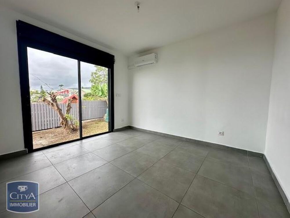 location Appartement - 5 pièce(s) - 104 m² Saint-Paul (97460)