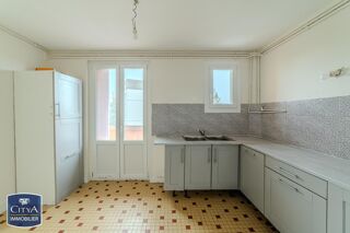  Appartement à louer 4 pièces 75 m²