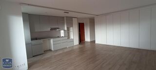  Appartement à louer 4 pièces 87 m²