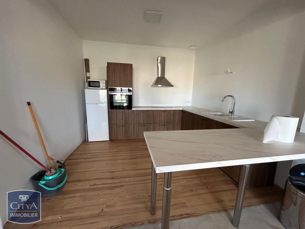 À LOUER : Découvrez ce magnifique appartement T4, idéale....