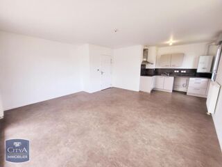  Appartement à louer 4 pièces 80 m²