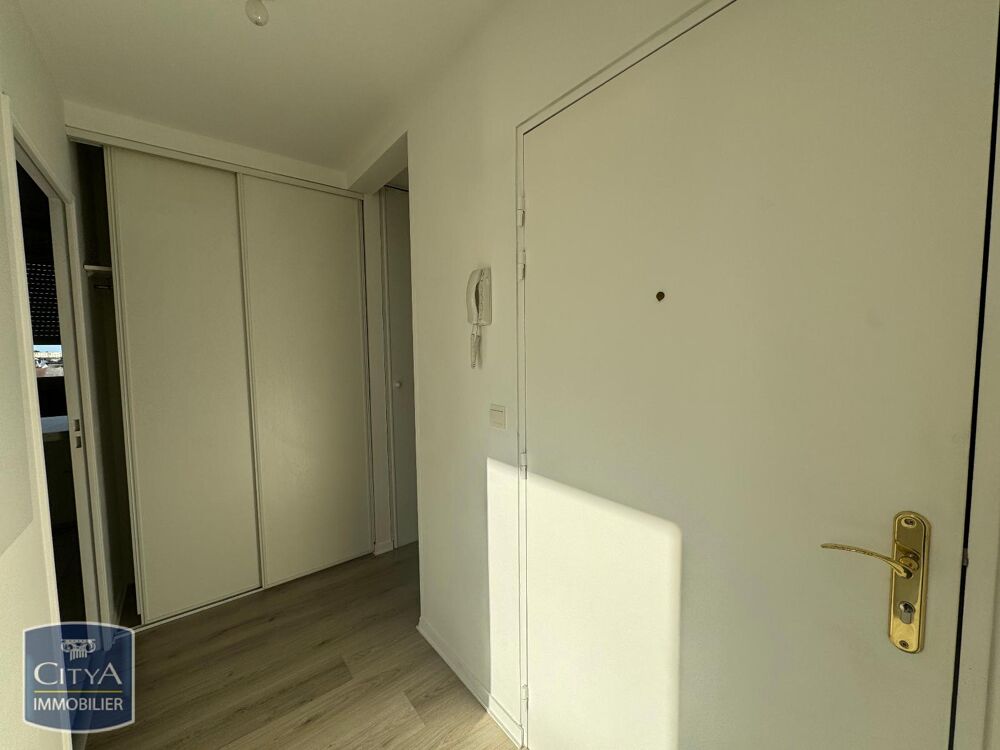 A LOUER Bel appartement récent de type T2 situé à LUCE (....