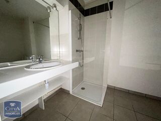  Appartement à louer 2 pièces 37 m²