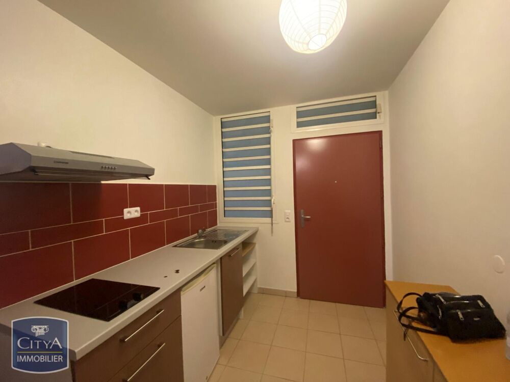 location Appartement - 2 pièce(s) - 43 m² Sainte-Clotilde (97490)