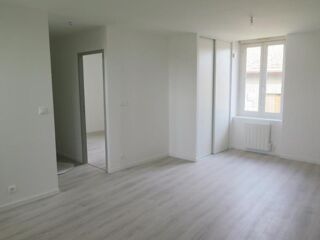  Appartement à louer 2 pièces 45 m²