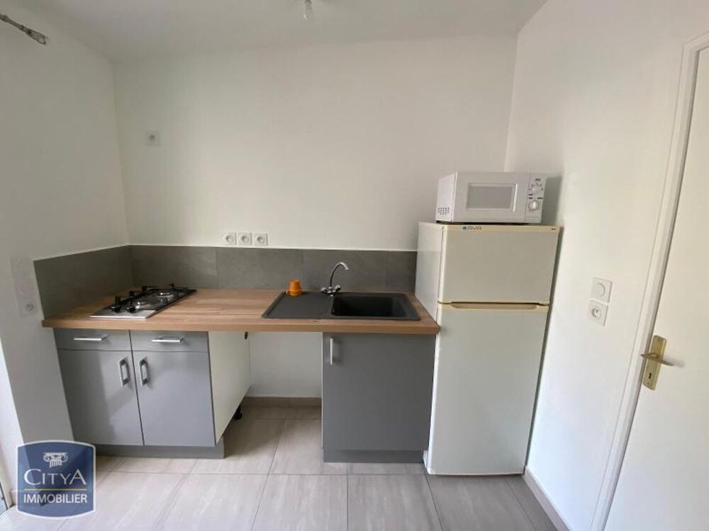 location Appartement - 1 pièce(s) - 25 m² Sainte-Clotilde (97490)