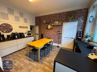  Appartement à louer 8 pièces 234 m²