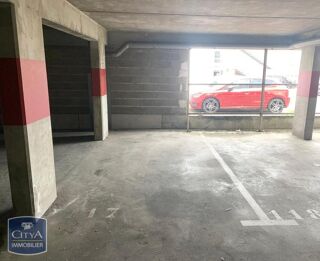location Parking / Garage Tours (37000)