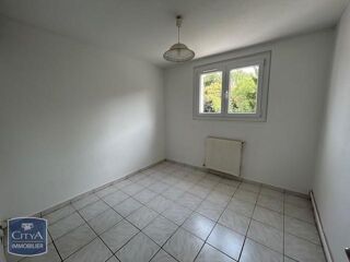  Appartement à louer 4 pièces 67 m²