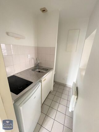  Appartement à louer 1 pièce 27 m²