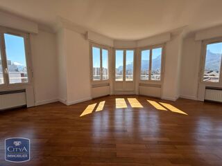  Appartement à louer 3 pièces 91 m²