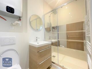  Appartement à louer 2 pièces 35 m²