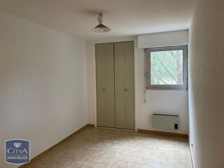  Appartement à louer 2 pièces 52 m²