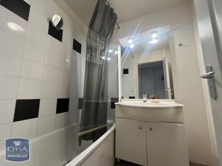  Appartement à louer 2 pièces 34 m²