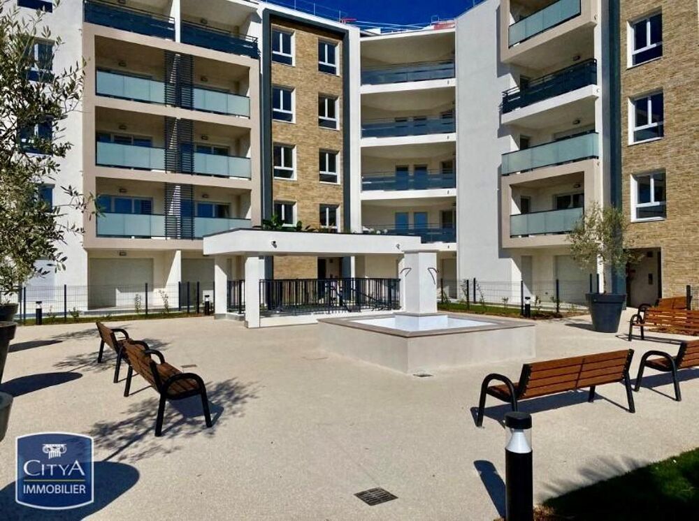 location Parking / Garage Hyères (83400)