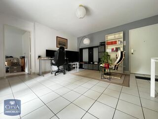  Appartement à louer 2 pièces 57 m²