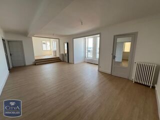  Appartement à louer 3 pièces 107 m²