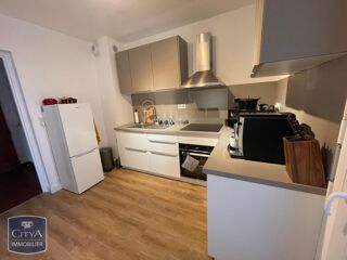  Appartement à louer 3 pièces 86 m²