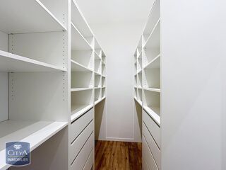  Appartement à louer 3 pièces 56 m²
