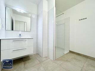 location Appartement - 2 pièce(s) - 48 m² Nîmes (30000)