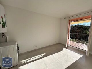  Appartement à louer 2 pièces 31 m²