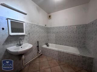  Appartement à louer 4 pièces 71 m²