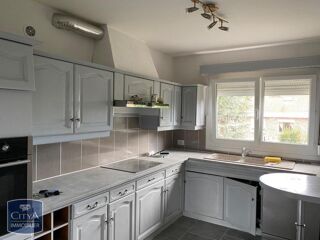  Appartement à louer 3 pièces 92 m²