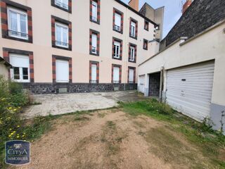  Parking / Garage à louer 