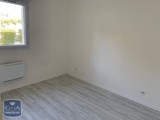  Appartement à louer 3 pièces 65 m²