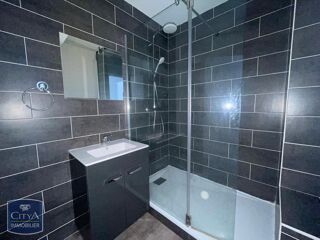  Appartement à louer 2 pièces 45 m²