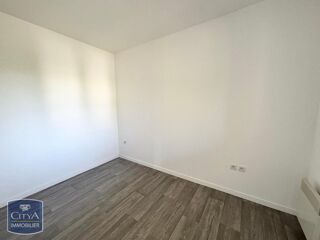  Appartement à louer 2 pièces 55 m²