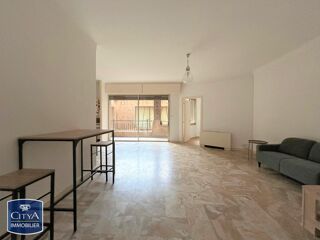  Appartement à louer 2 pièces 61 m²