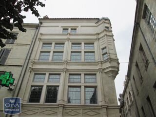  Appartement à louer 2 pièces 76 m²