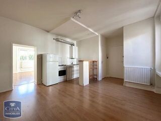  Appartement à louer 3 pièces 43 m²