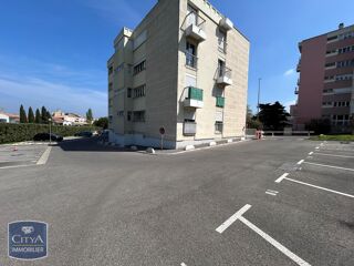  Parking / Garage � louer 