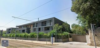  Parking / Garage � louer 