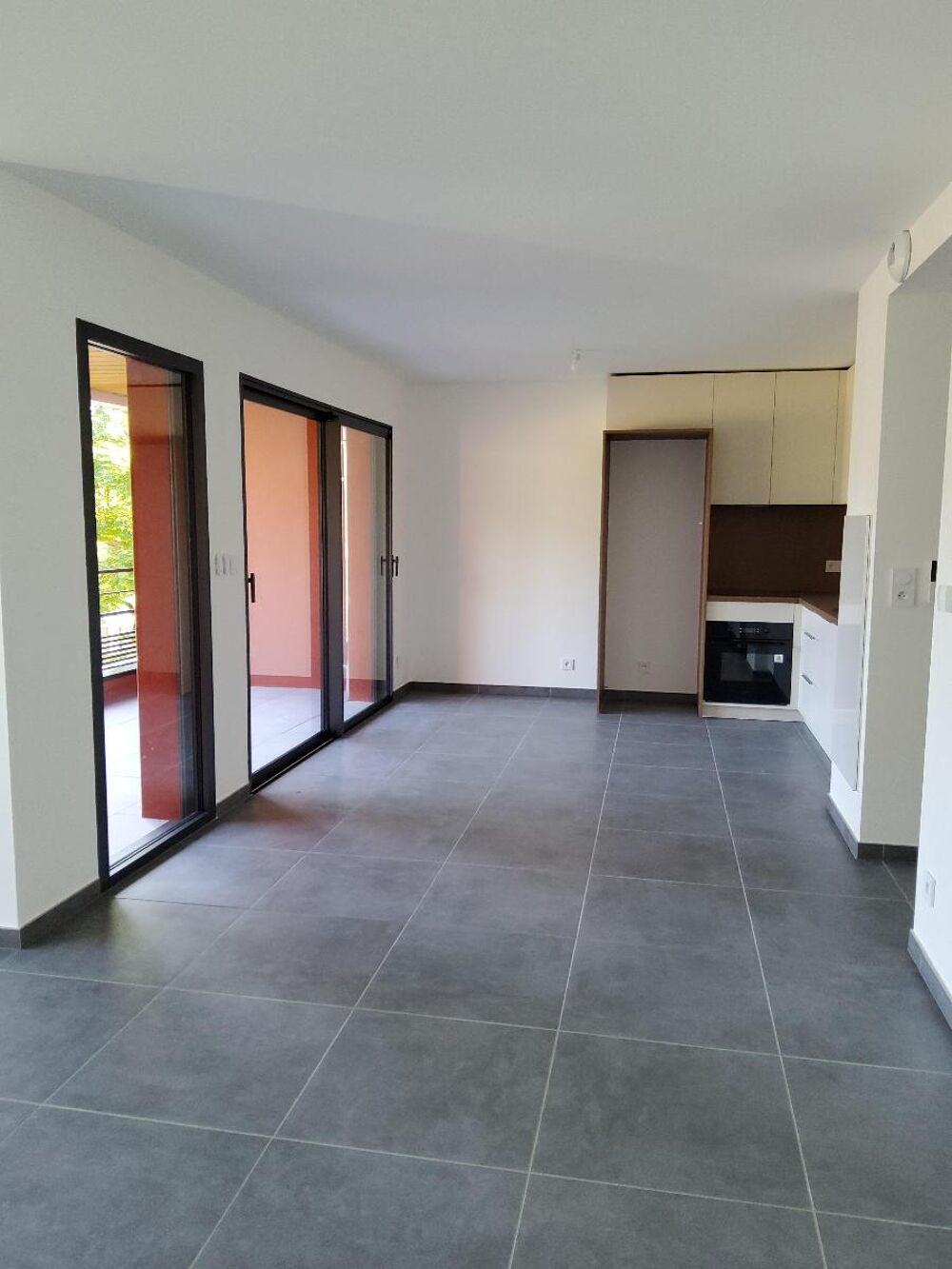 location Appartement - 3 pièce(s) - 74 m² Saint-Just-Saint-Rambert (42170)