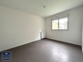  Appartement à louer 3 pièces 65 m²