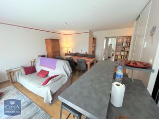  Appartement à louer 4 pièces 87 m²