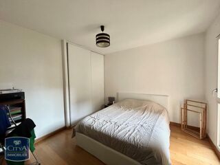 Appartement à louer 2 pièces 64 m²