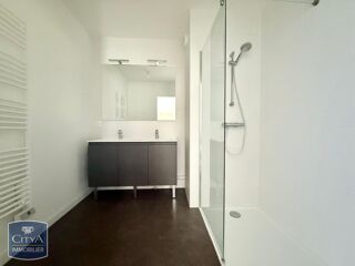  Appartement � louer 4 pi�ces 85 m�