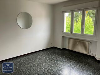  Appartement à louer 4 pièces 81 m²