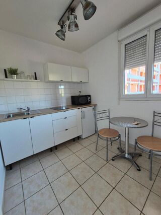  Appartement à louer 1 pièce 31 m²