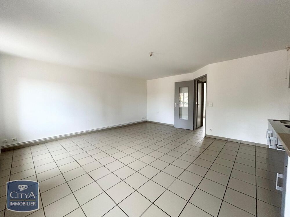 location Appartement - 2 pièce(s) - 48 m² Vougy (42720)