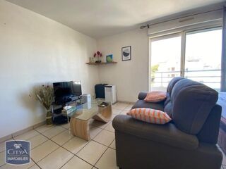 location Appartement - 1 pièce(s) - 31 m² Saint-Pierre (97410)
