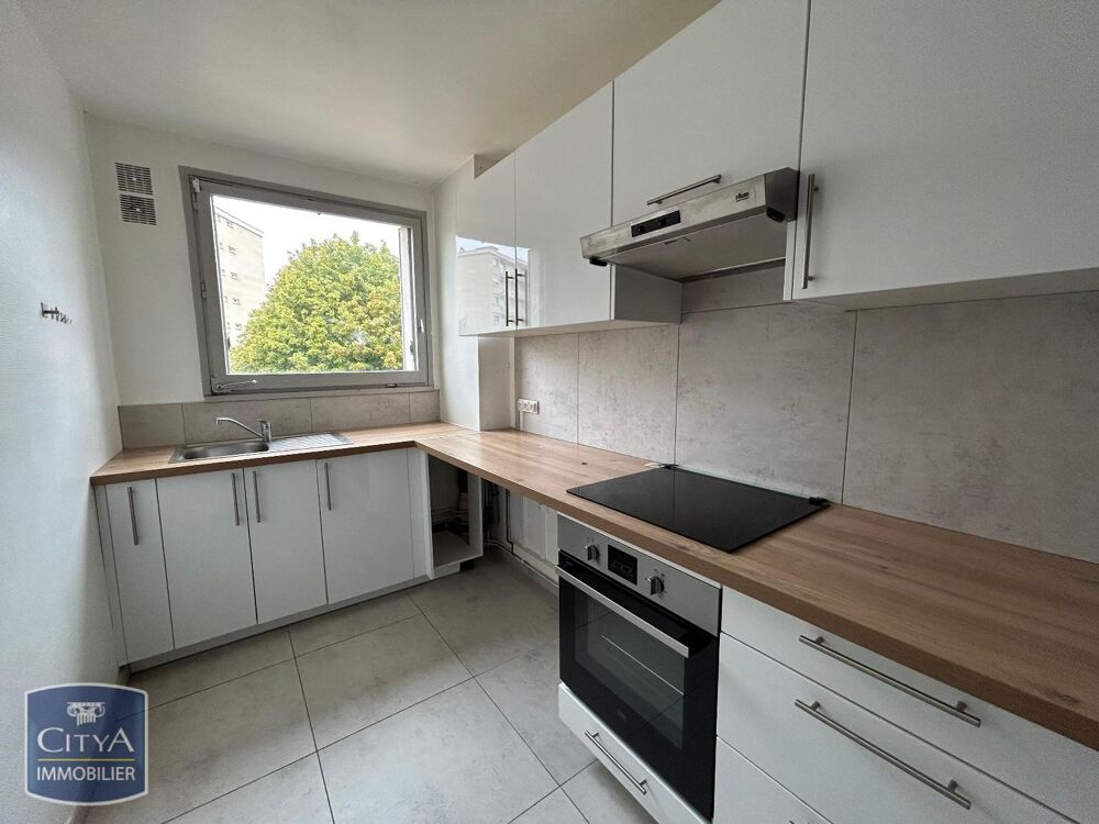 location Appartement - 3 pièce(s) - 77 m² Rambouillet (78120)